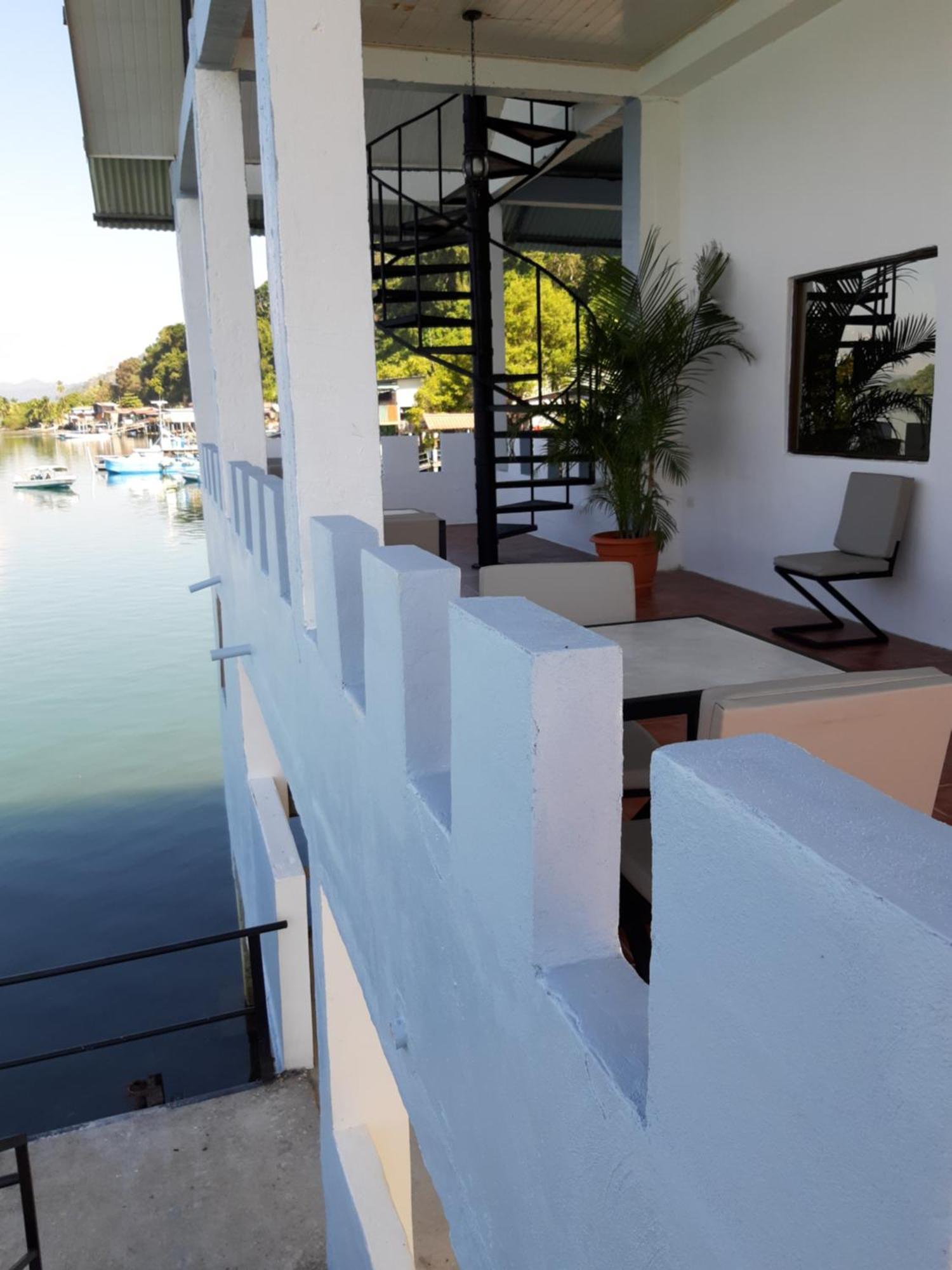 Vista Castillo Hotel Golfito Exterior photo